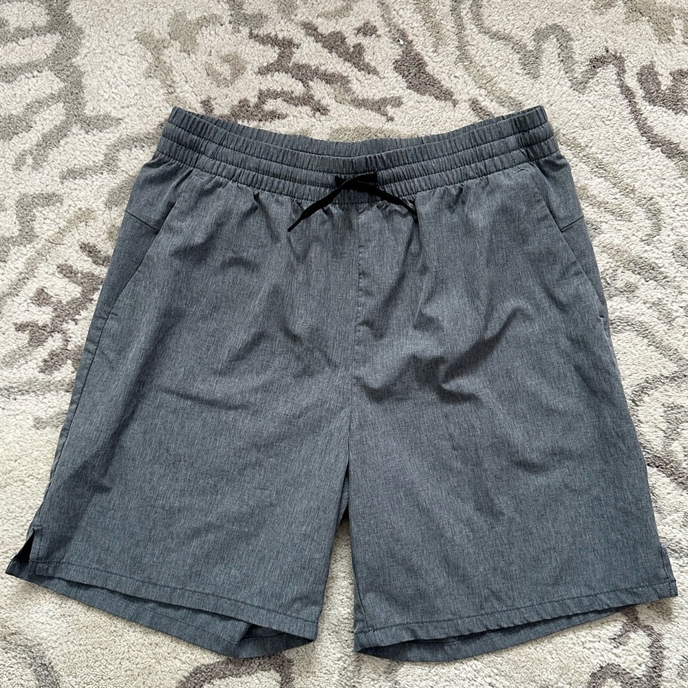 Set of 4 Boys Old Navy Performance Shorts - Picture 2 of 8
